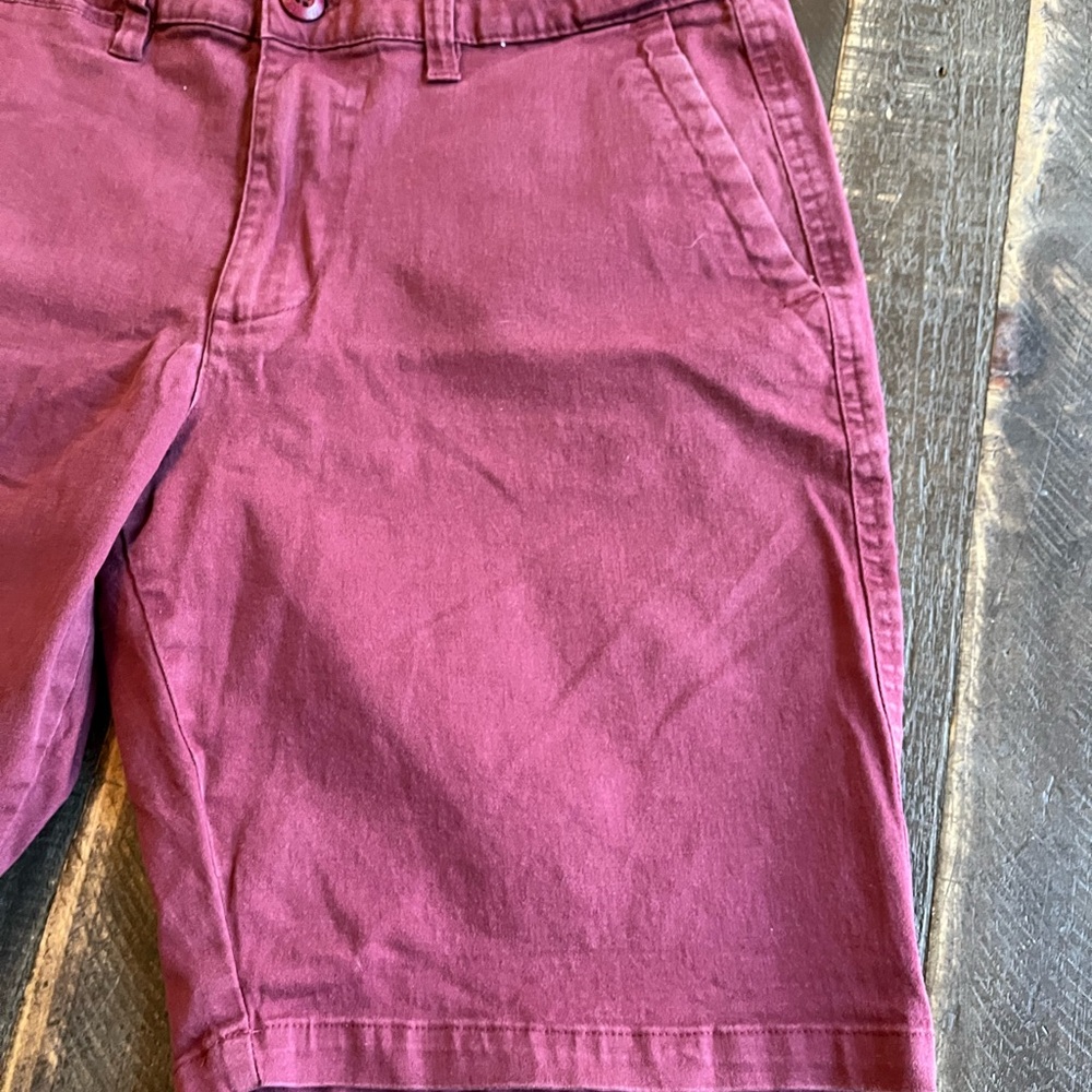 Rugby University Men's Flat Front Burgundy Shorts - Picture 2 of 9